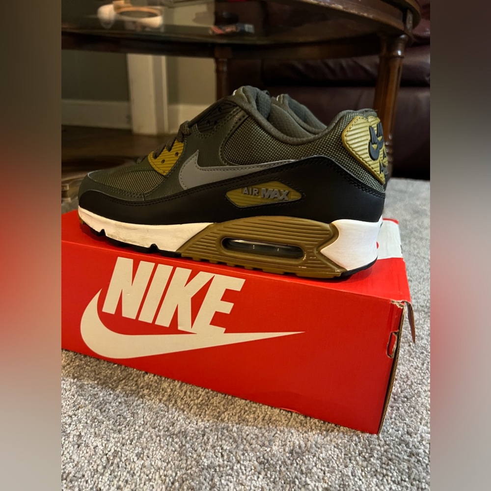Nike Air Max Men's Olive Green Black White Athletic Shoes - Picture 5 of 6